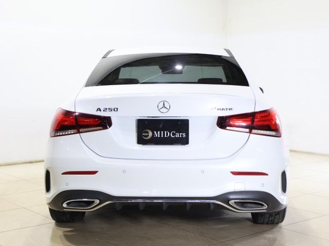 MERCEDES BENZ A class sedan