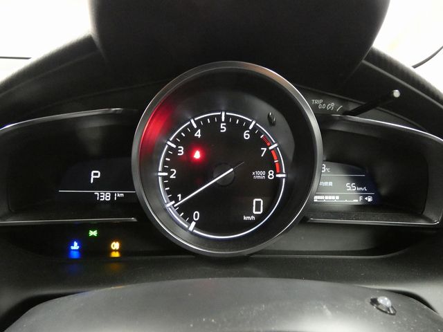 MAZDA2