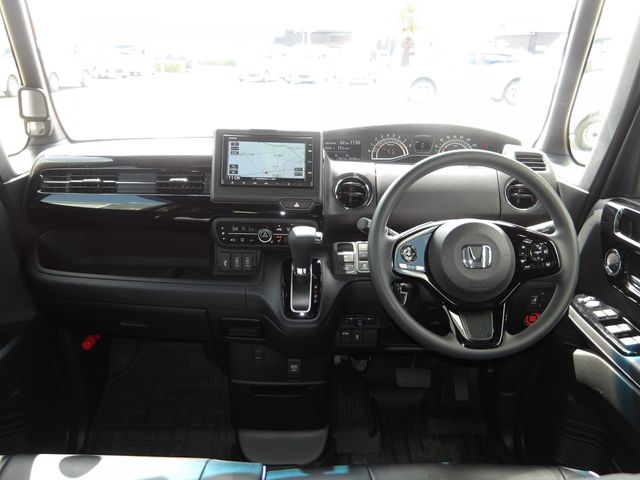 N-BOX CUSTOM