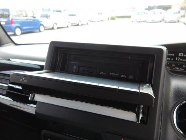 N-BOX CUSTOM