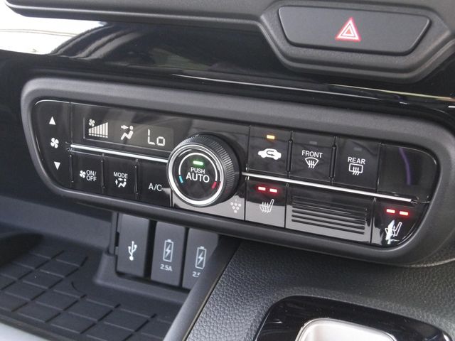 N-BOX CUSTOM