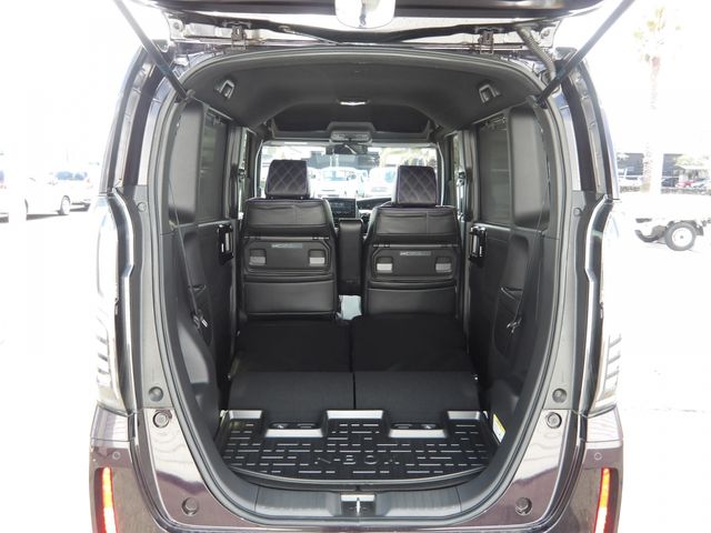 N-BOX CUSTOM