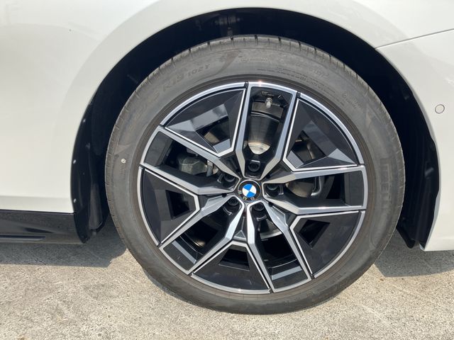 BMW 5 Series sedan