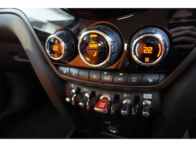 MINI COOPER D CROSSOVER