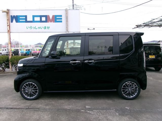 N-BOX CUSTOM