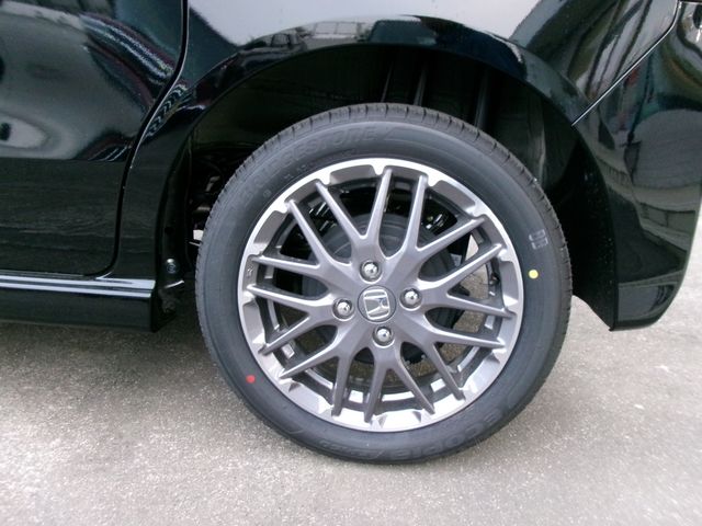 N-BOX CUSTOM