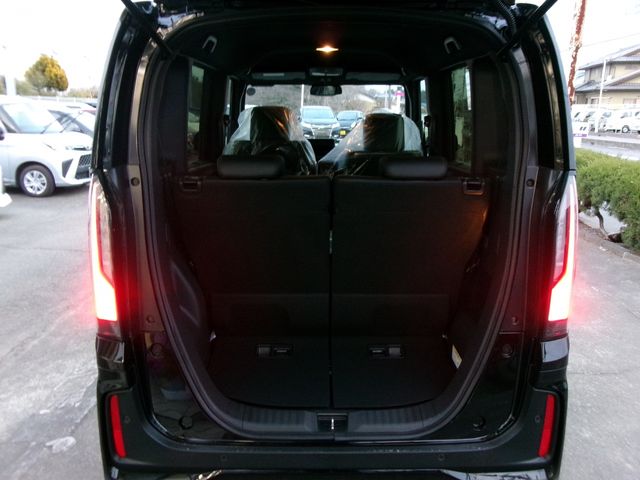 N-BOX CUSTOM