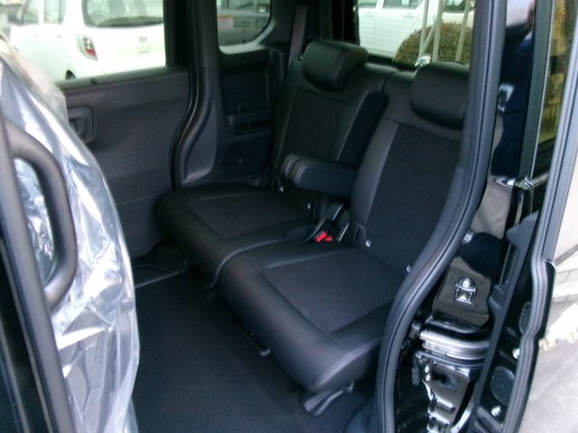 N-BOX CUSTOM