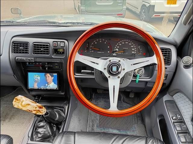 HILUXSURF wagon 4WD