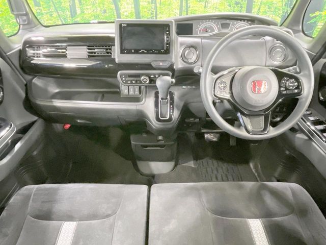 N BOX CUSTOM 4WD