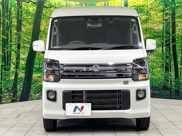 NV100 CLIPPER RIO
