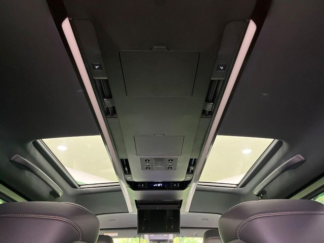 VELLFIRE HYBRID