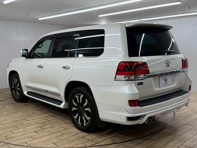 LANDCRUISER wagon