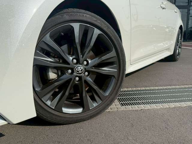 COROLLA TOURING HYBRID