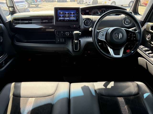 N BOX CUSTOM 4WD