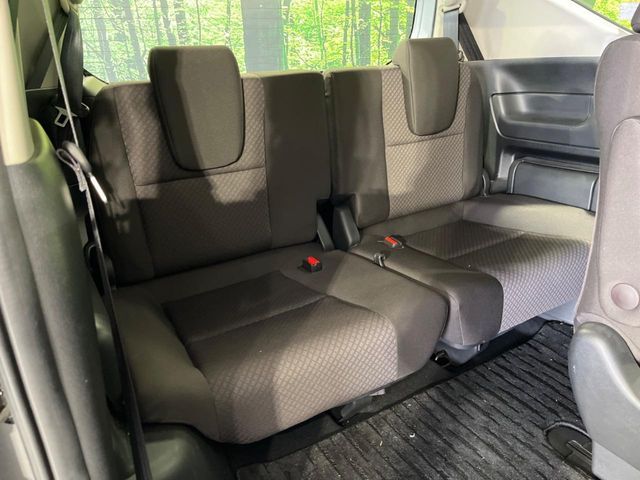 FREED HYBRID 4WD