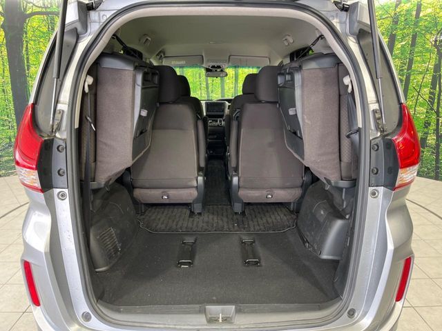 FREED HYBRID 4WD