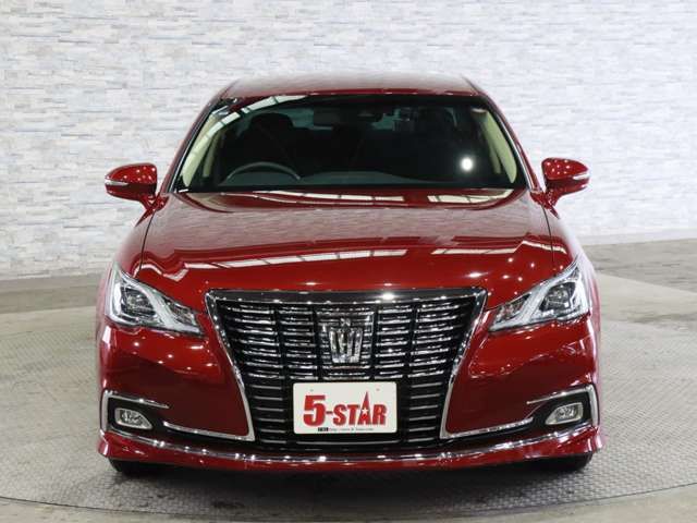 CROWN sedan