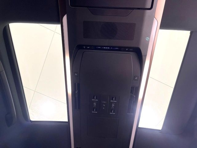 VELLFIRE HYBRID 4WD