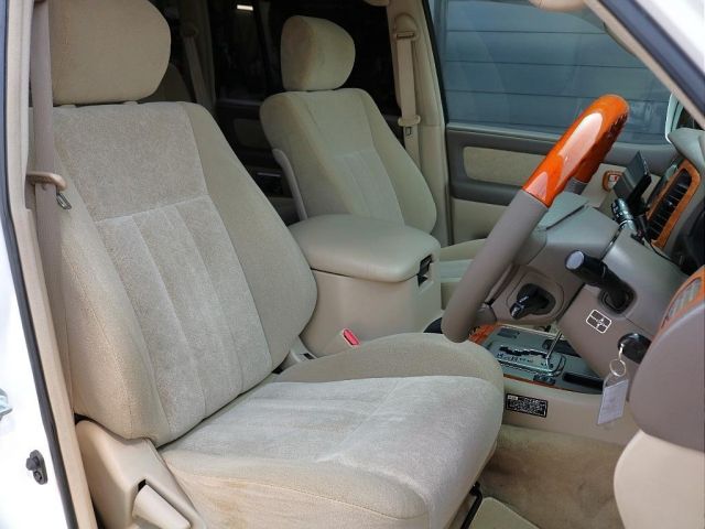 LANDCRUISER wagon