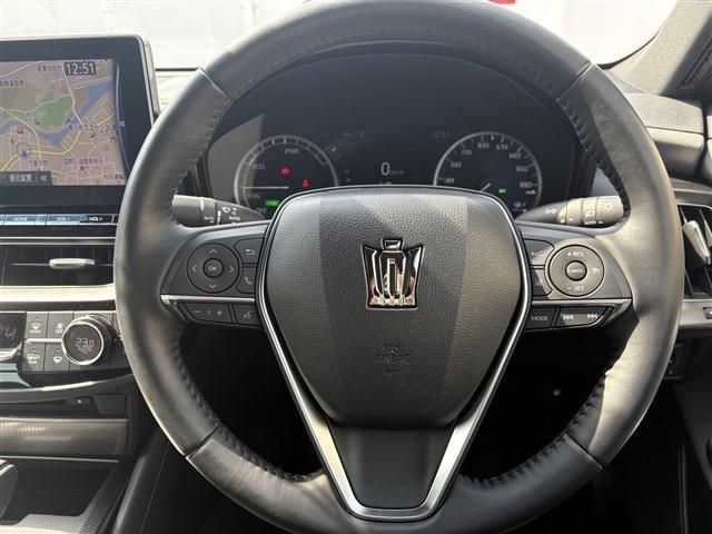 CROWN sedan hybrid 4WD