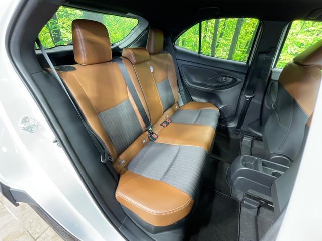 YARIS CROSS HYBRID