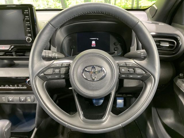 YARIS CROSS HYBRID