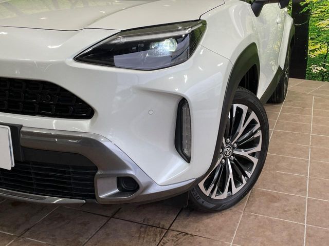 YARIS CROSS HYBRID