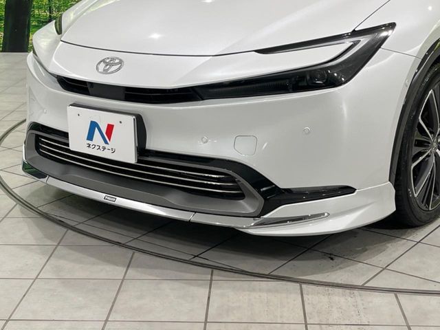 PRIUS 4WD