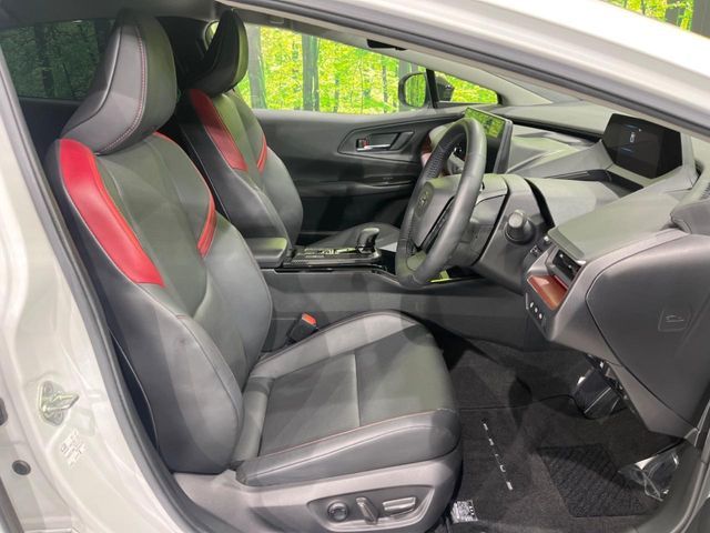 PRIUS 4WD
