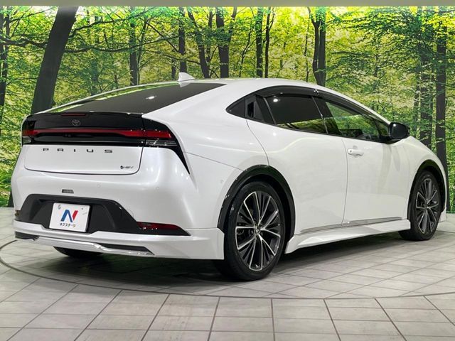 PRIUS 4WD