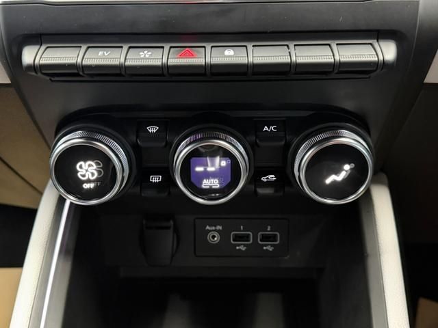 RENAULT LUTECIA