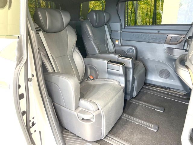 ALPHARD hybrid