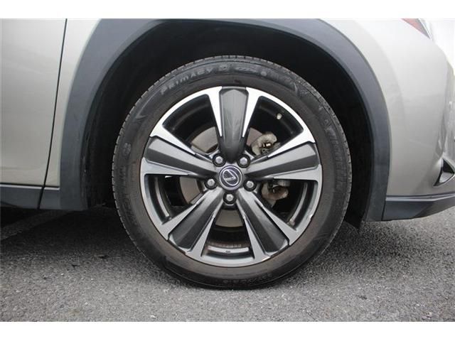LEXUS UX200