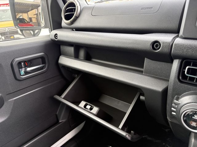 JIMNY NOMADE