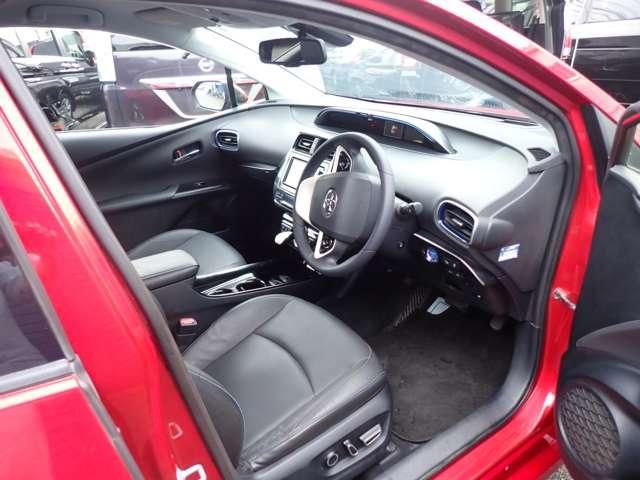 PRIUS 4WD