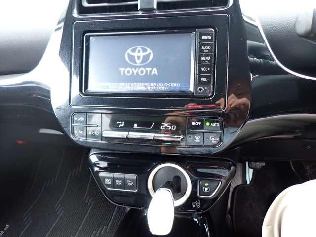 PRIUS 4WD
