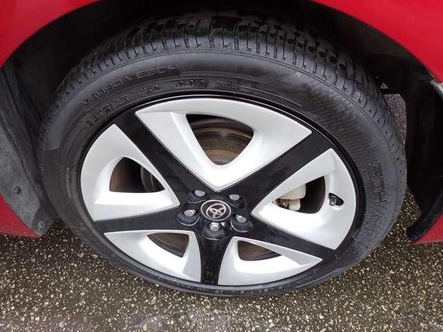 PRIUS 4WD