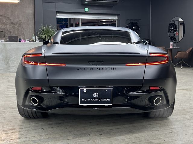 ASTON MARTIN