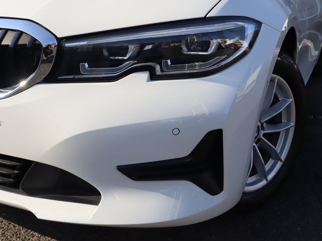 BMW 3 Series sedan