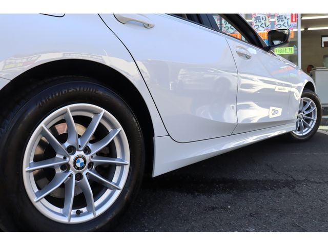 BMW 3 Series sedan