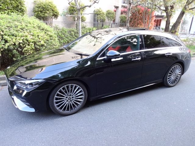 MERCEDES BENZ CLA Shooting Brake