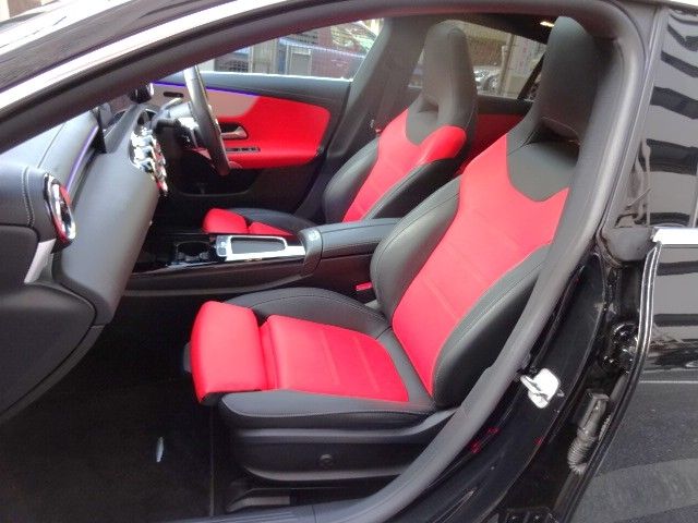 MERCEDES BENZ CLA Shooting Brake