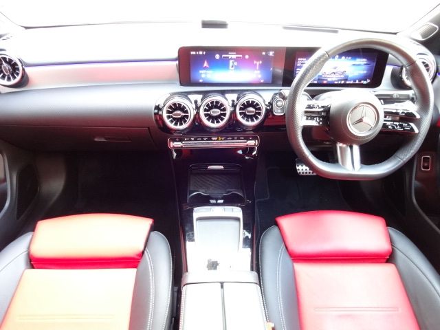 MERCEDES BENZ CLA Shooting Brake