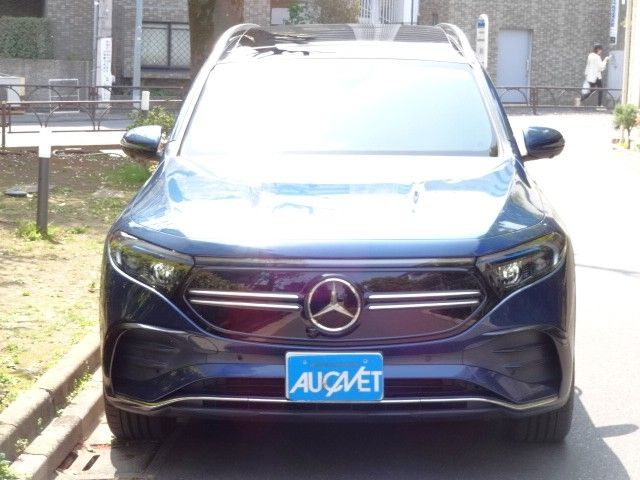 MERCEDES BENZ EQB