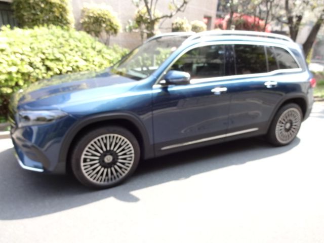 MERCEDES BENZ EQB