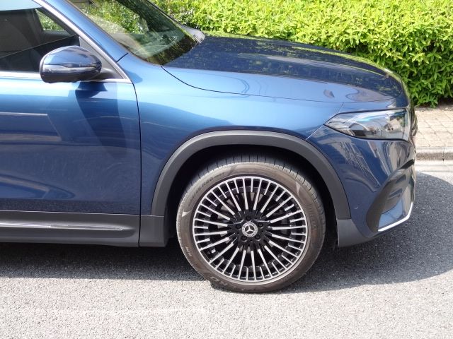 MERCEDES BENZ EQB
