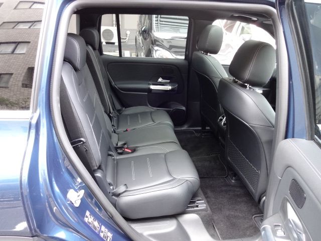 MERCEDES BENZ EQB