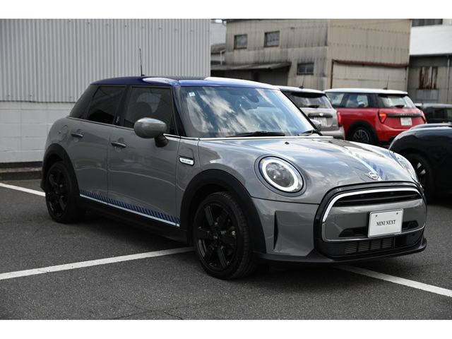 MINI COOPER D 5DOOR