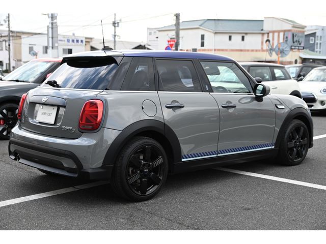 MINI COOPER D 5DOOR